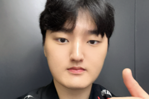 好快的切割！Peyz在JDG时期头像依旧是Genwin到T1后火速更改