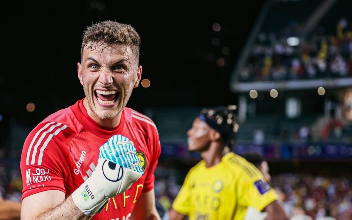 斯基拉：热那亚接近租借利雅得胜利的