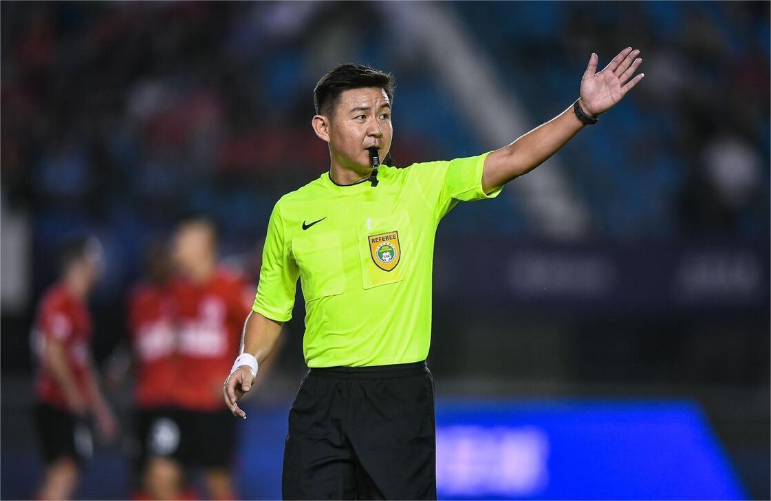 3天2场！贺凯先执法足协杯，再赴上海，主