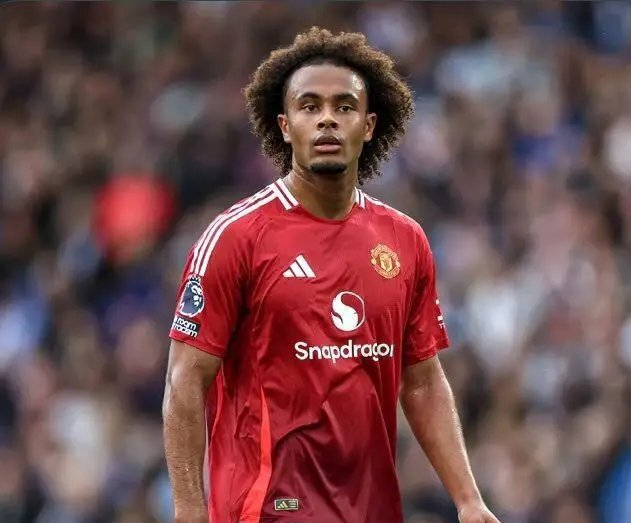 烂泥扶不上墙！曼联主场输球荷兰前锋