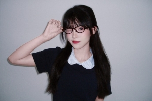 无畏契约主持麦麦晒照：都快忘记这组