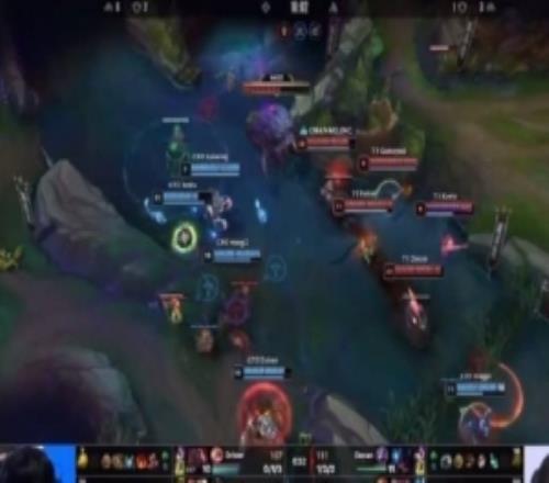 Wolf复盘狂点T1选手操作：下面挖掘机E闪上面蔚QRnice！不看了