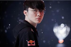 韩媒评25年十大关键词：Faker位列第八 与孙兴慜、BTS并称“韩国五大国宝”