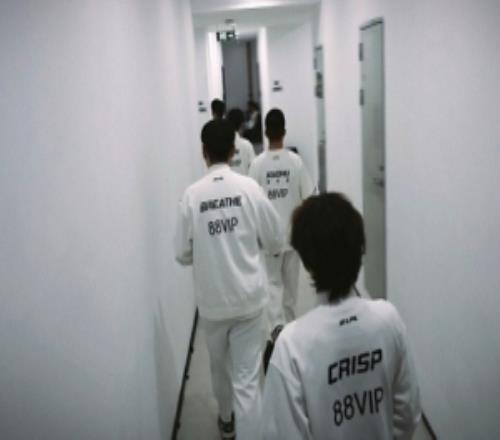 WBG告别本赛季：很遗憾赛事之旅匆匆收尾感谢选手今年的付出