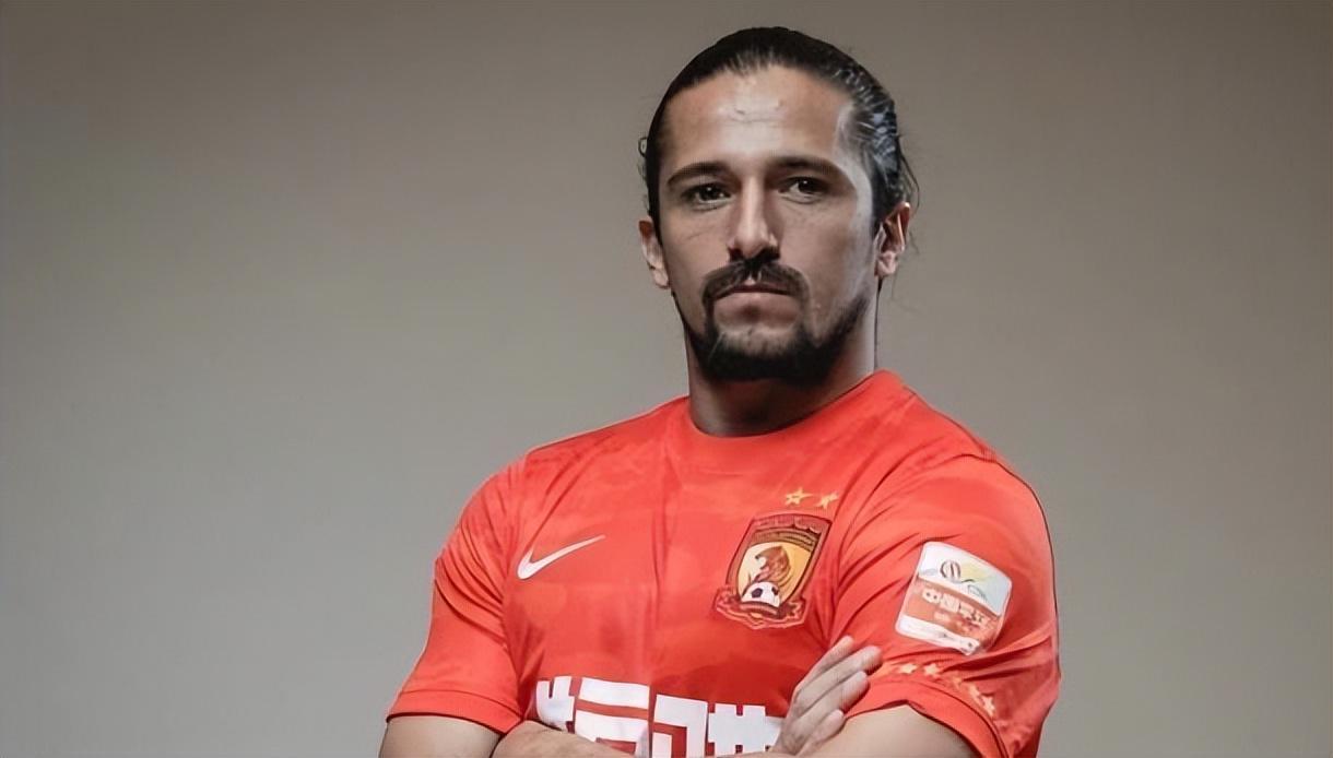 元敏诚在中超踢了多年主力，为何从来