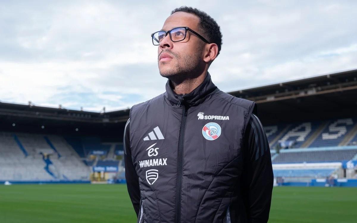 记者：罗塞尼尔的合同附带一年续约选项，切尔西认为其潜力巨大