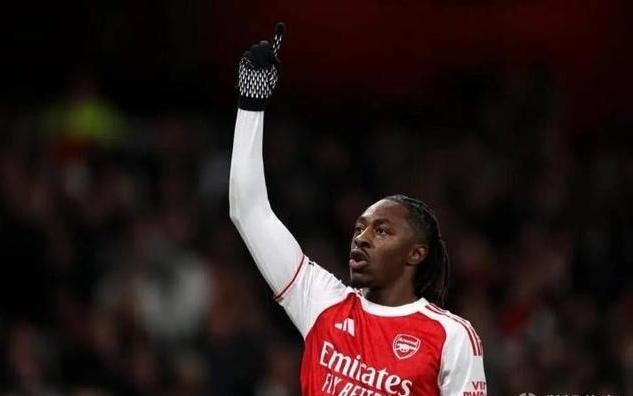 埃泽：应该积极看待这场平局我相信阿森纳能夺英超和欧冠