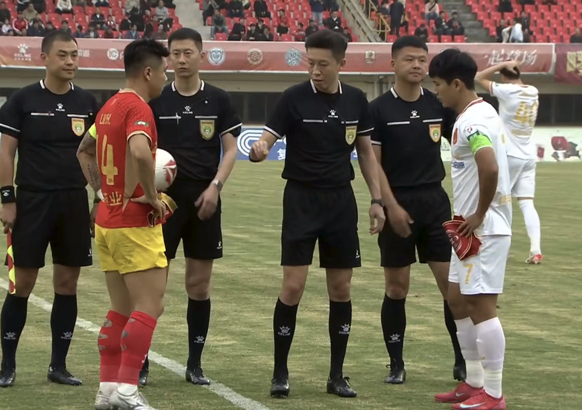 随着铜梁龙20冲超，广州豹31，广西15，中