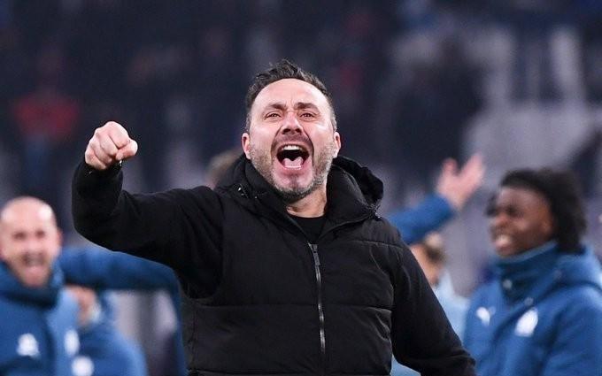 记者：曼联会非常认真考虑德泽尔比，24