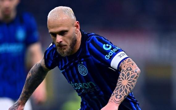 争议吹罚送AC米兰大礼，国米11真蓝黑