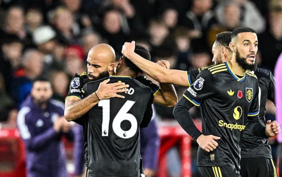 邮报：踢森林凸显了阿马德的位置困境，他的防守会被对手利用