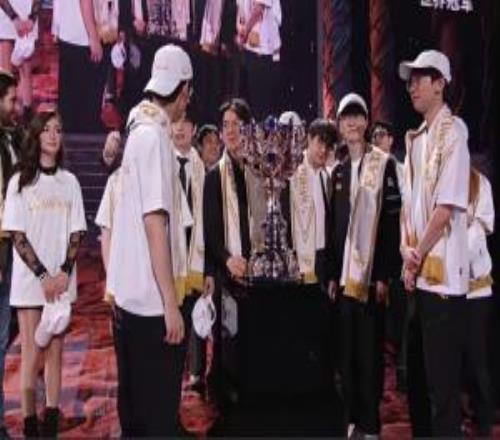 T1超话：ruler肯定气死了不仅仅没超过bang还被guma彻底拉开差距T1还夺冠了