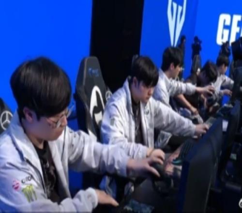 Joker看TES02GEN：实力非一线，两把斗蛐蛐