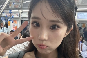 主持人蛋宝晒照：跟这个很帅的楼拍照
