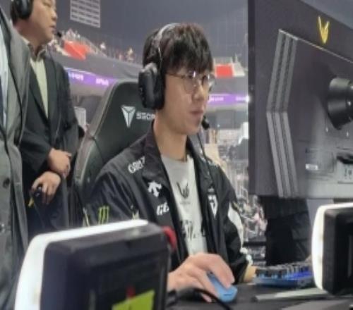 Ruler:在中国参赛非常开心且美食众多,会朝着冠军的目标奋进
