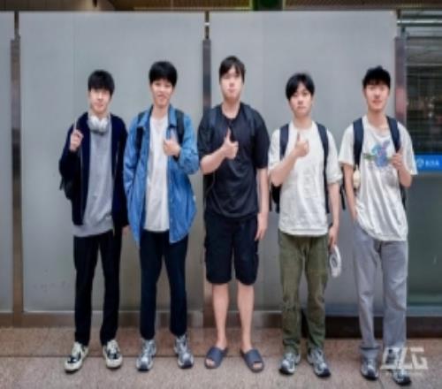 BLG发布动态：已抵达北京，披信念为甲，向巅峰进发