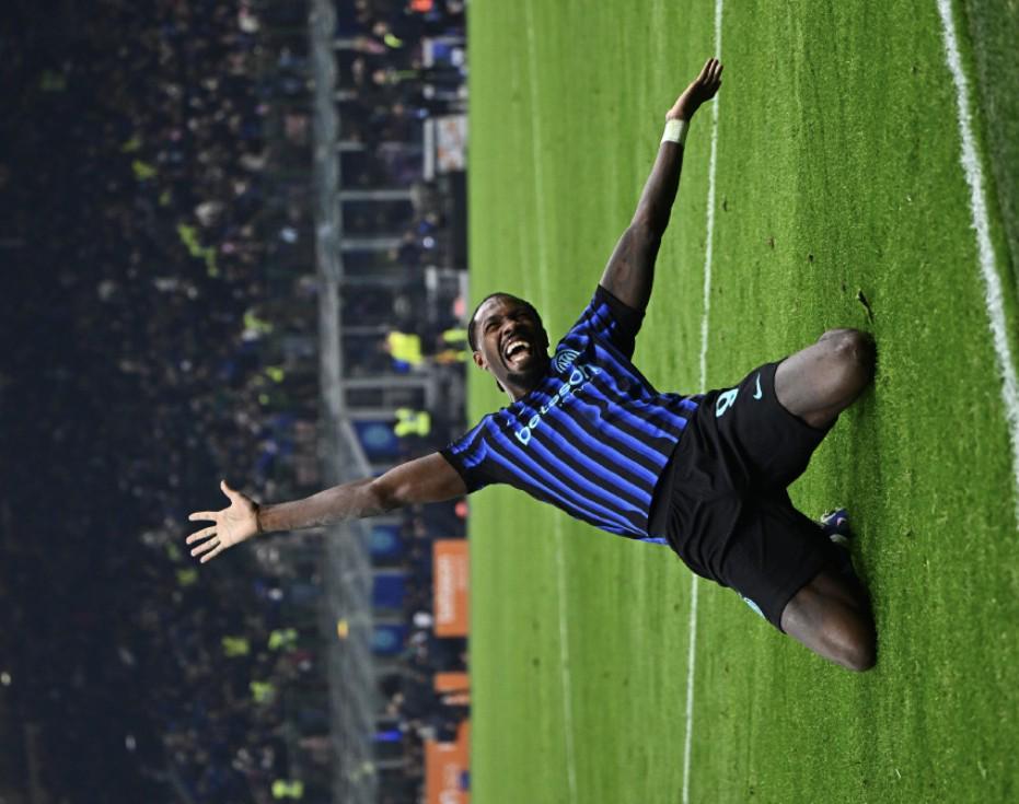 尊贵的2026年意甲榜首球队的球迷们