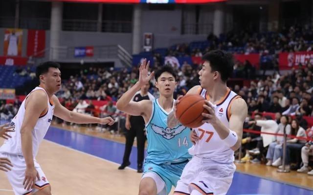 大鲨鱼八连胜！卢伟要复制上赛季奇迹