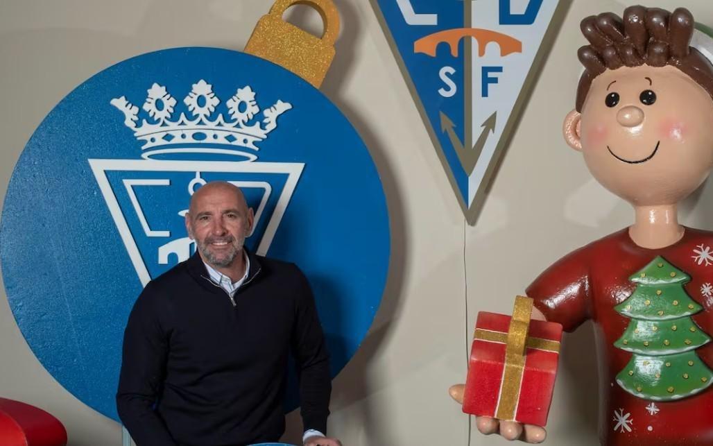 蒙奇：一些历史悠久的俱乐部联系过我，但我目前不想再做总监