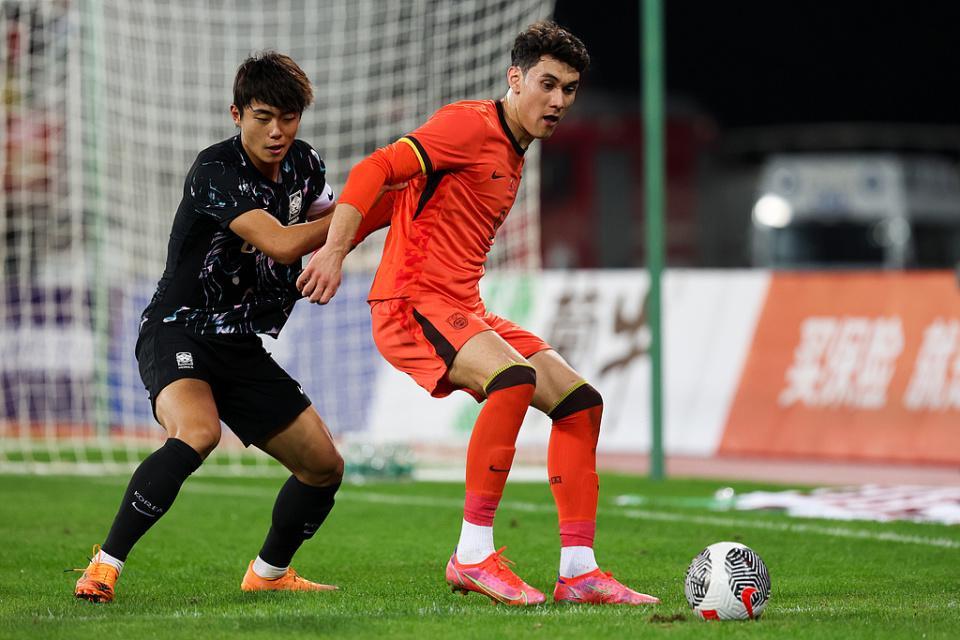 国足抗韩福将22岁红星成新版于大宝！中超19场0球+为国9场进7球