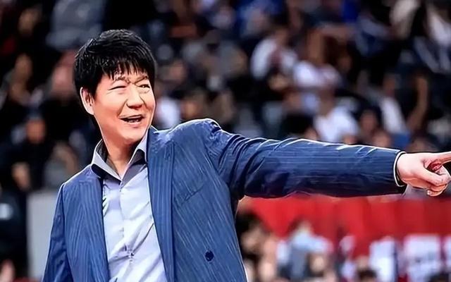 CBA又一双输分手！总决赛之师陨落儒雅少帅耳边有了下课声