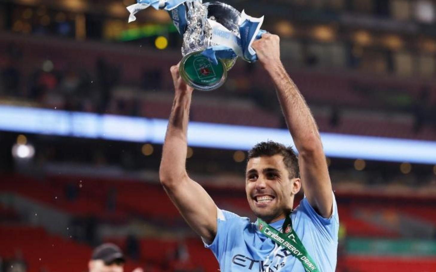 罗德里：在被皇马淘汰后，我们展现出该