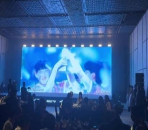 起飞无畏契约获2025福布斯中国卓越电竞游戏奖！