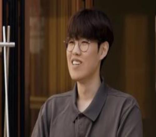 Oner：队内气氛平时都不太夸人如果夺冠想好好夸Doran