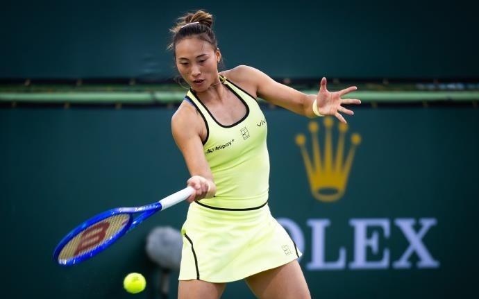 横扫前美网冠军！郑钦文晋级迈阿密赛32强