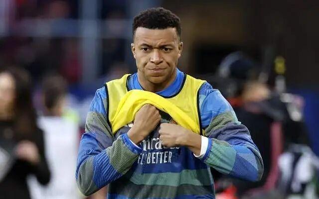 伤情已是巨大谜团：左膝扭伤保守治疗