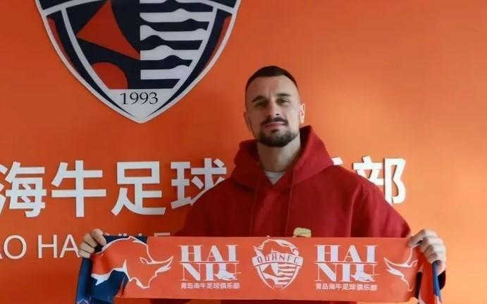 外媒：塞尔维亚中卫安杰尔科维奇与青岛海牛签署了1+1的合同