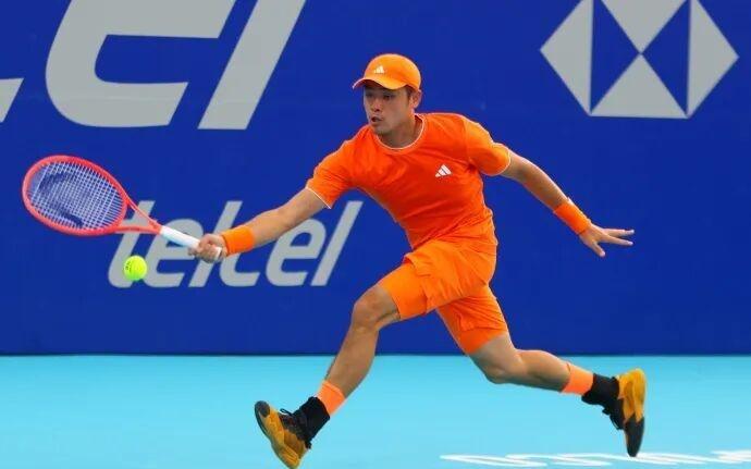 击败三届大满贯亚军吴易昺在阿卡普尔科已经连胜三场！