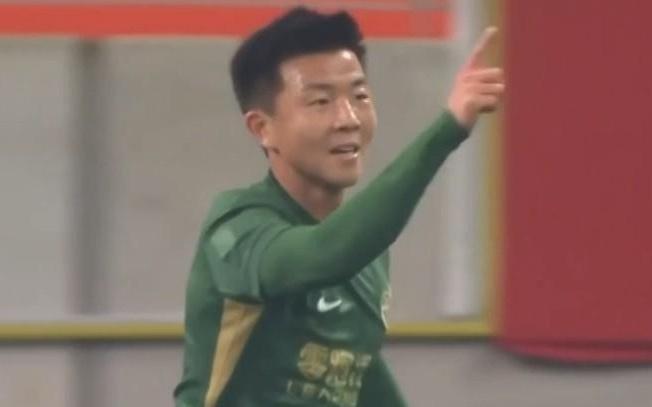 里程碑，浙江队前锋陶强龙已在中超出