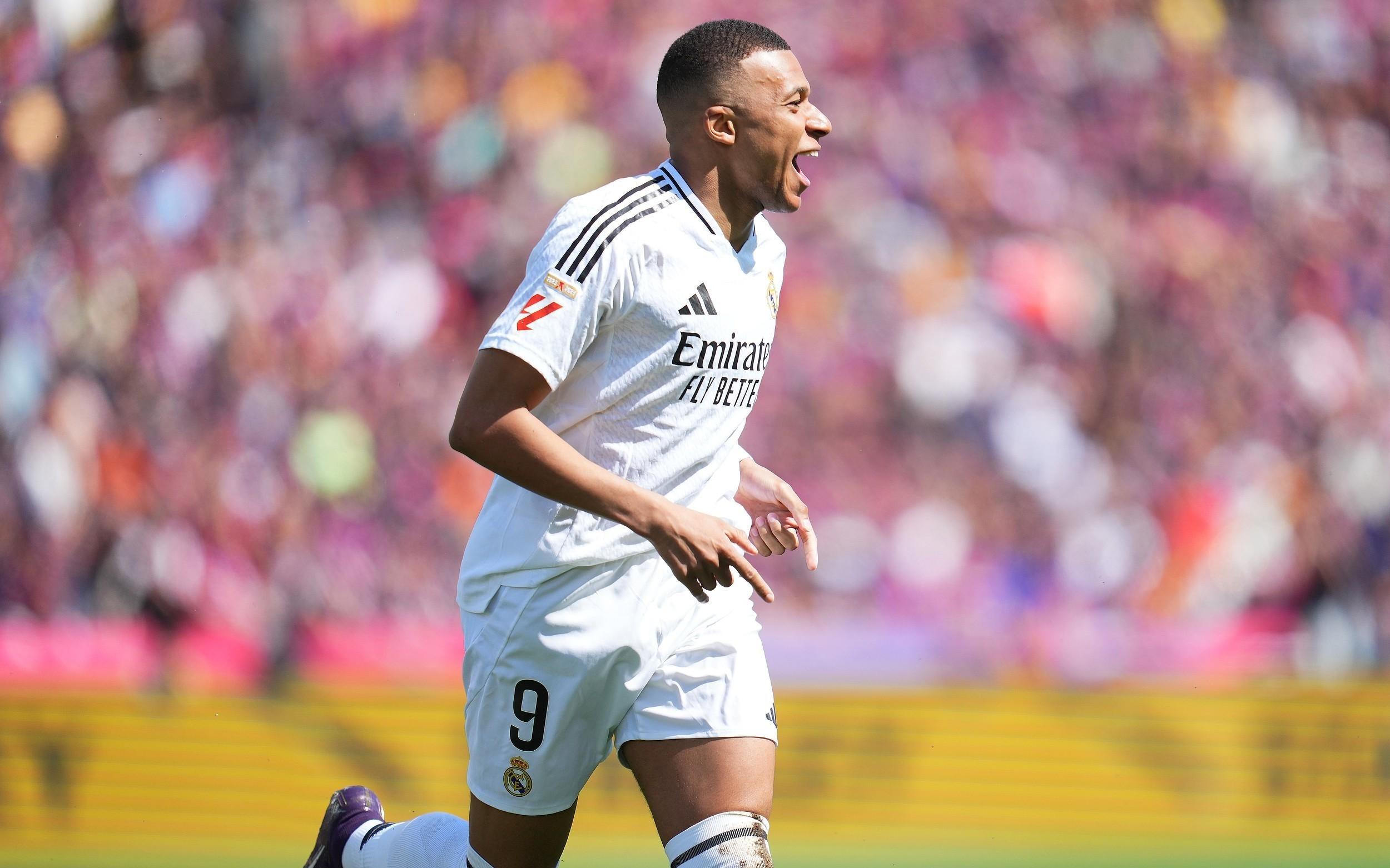 姆巴佩代表皇马4次参加国家德比打进5球,已连续3场取得进球