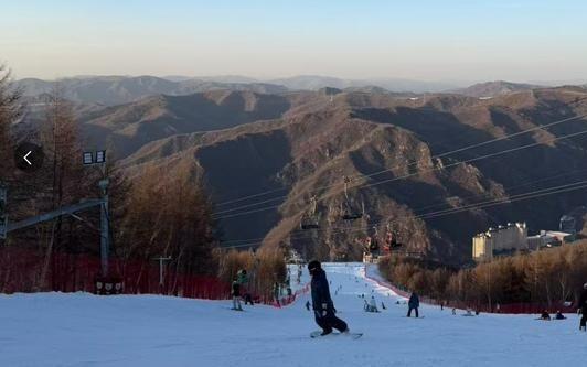 米兰冬奥会圣火点燃，国货滑雪服率先“出圈”