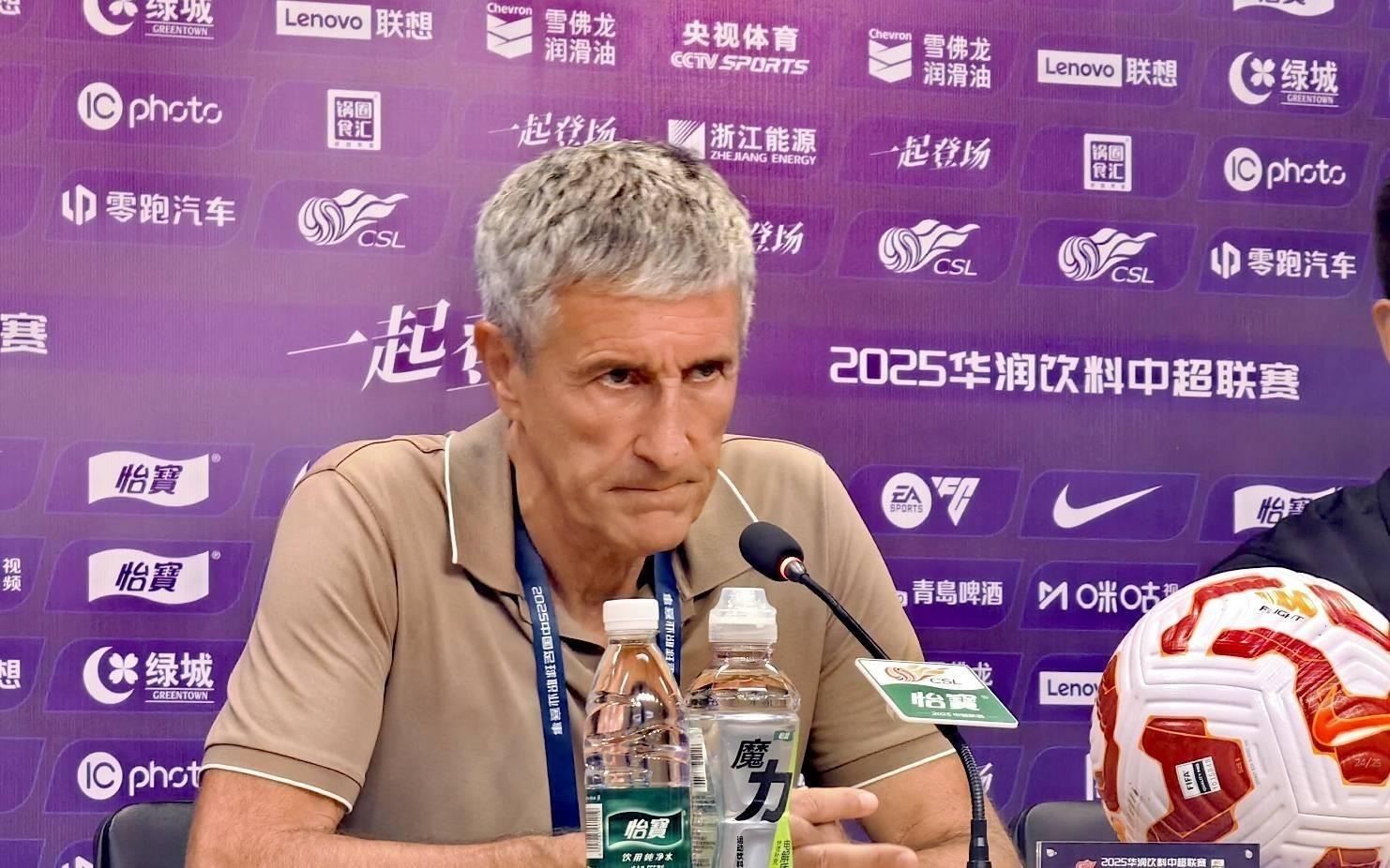 塞蒂恩:李睿跃今天表现不错,球队伤病问题严重