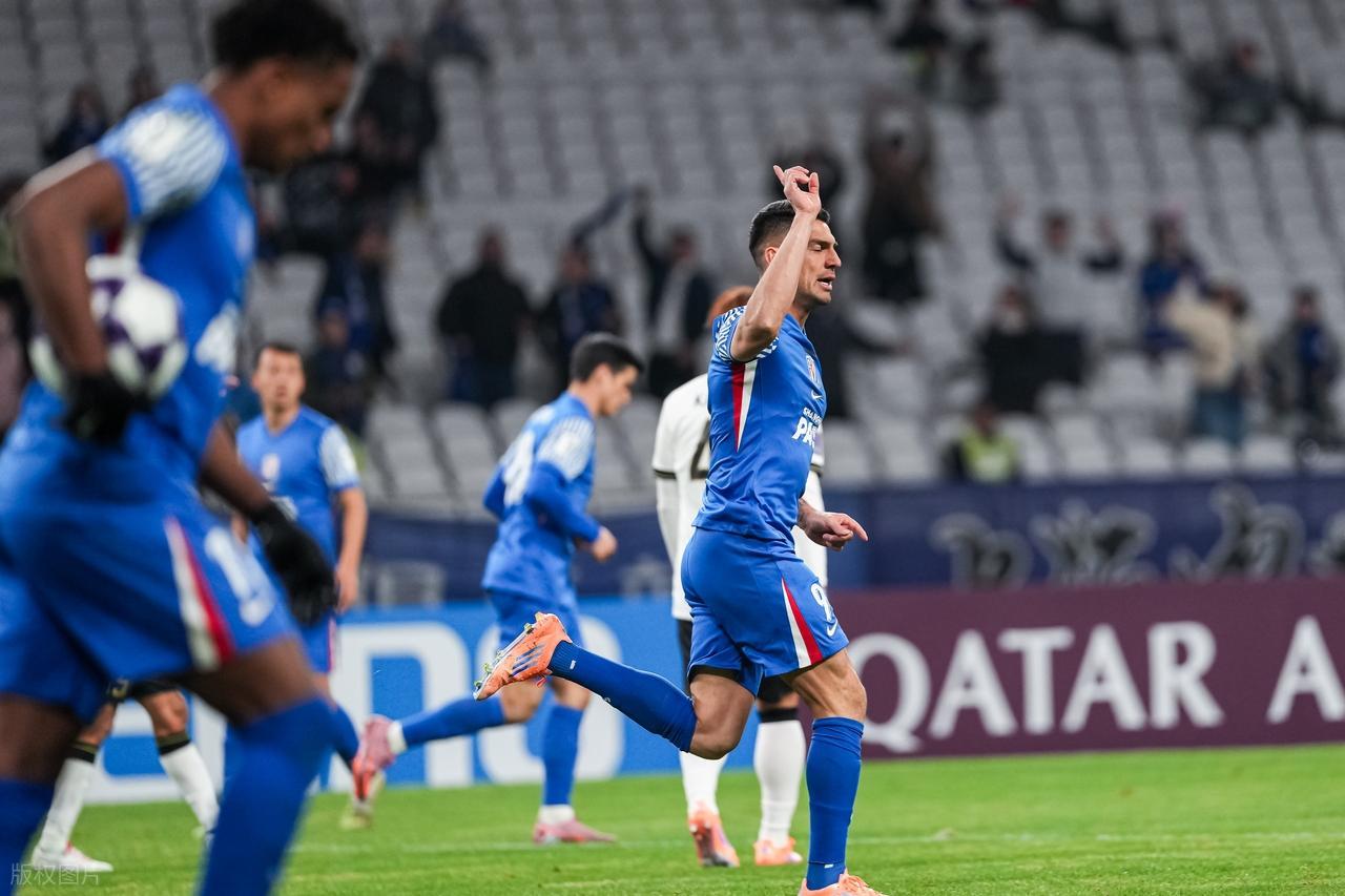 亚冠最新积分战报3进球被吹掉！申花