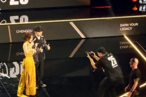 王思聪“杀手”youdang更新微博晒现场观赛:外战看滔博!