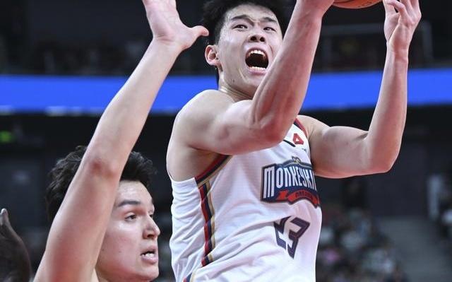 林葳留洋加盟俄勒冈大学，成为从CBA到NCAA第一人