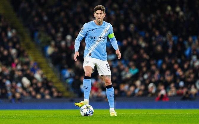 抽象，斯通斯装饰圣诞树时拉伤肌肉，将缺席对阵皇马的比赛