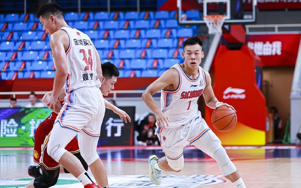 CBA全明星前锋去哪多家俱乐部虎视眈眈，或加盟广厦争冠