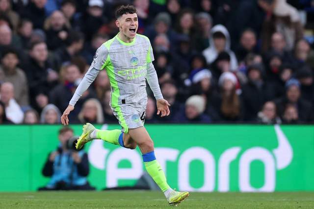 30！哈兰德梅开二度，16战17球反超姆巴