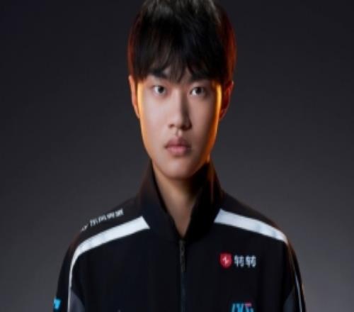 LPL发布BLGS15定妆照：信念如磐，操作如锋！