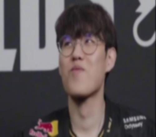 S15后台短访之Oner回答足球相关问题：他对足球有多了解