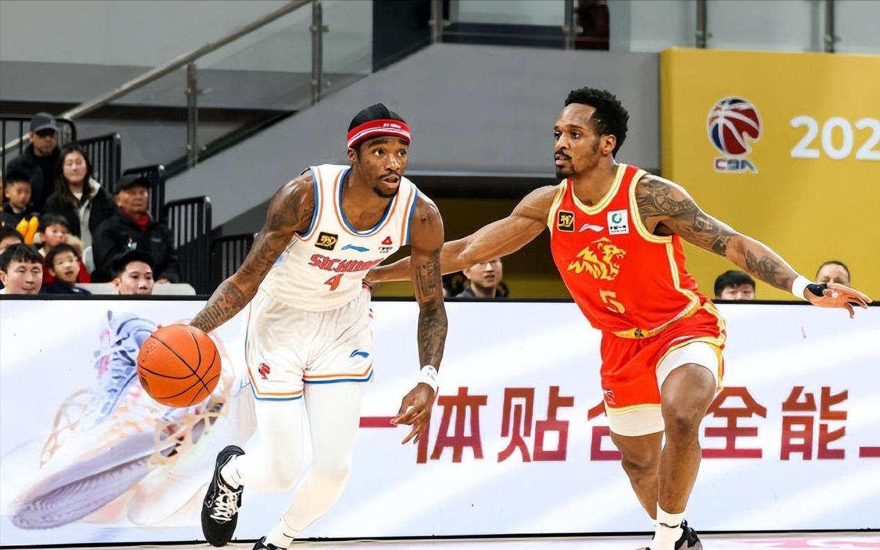 坐地起价！多家俱乐部追求CBA得分王，加盟广东宏远希望渺茫