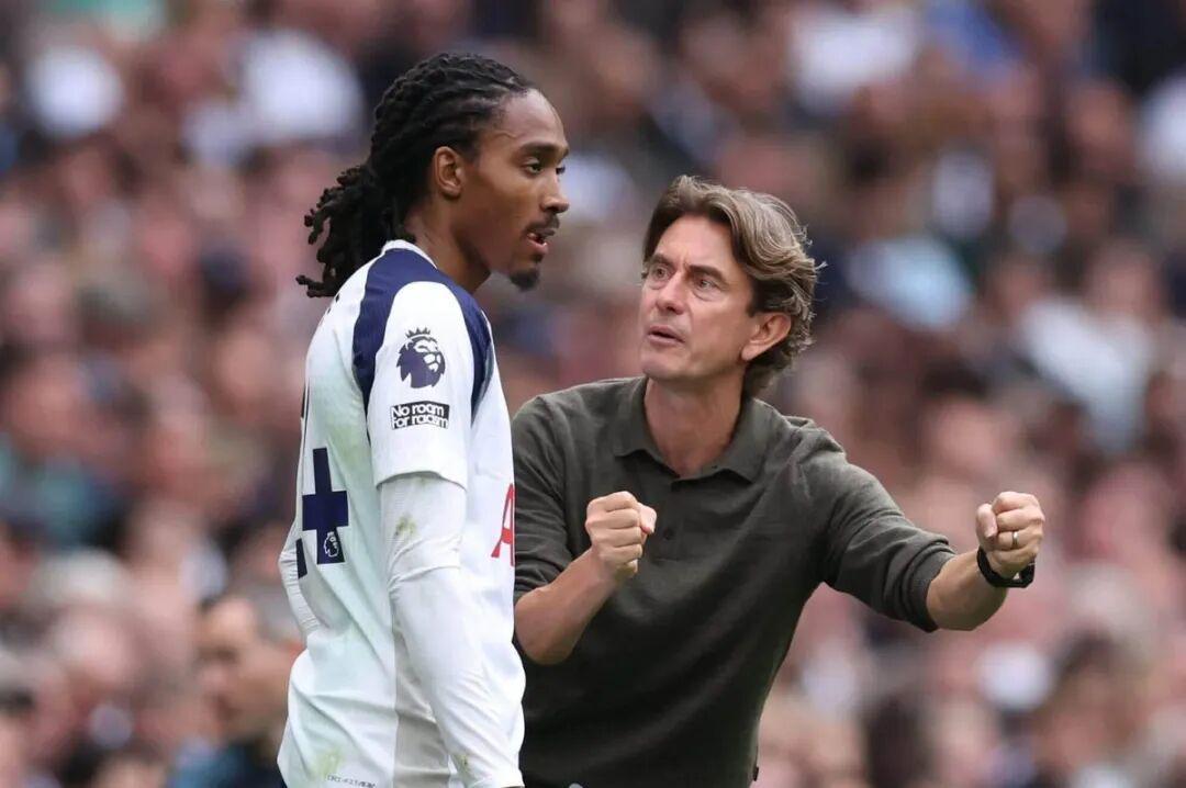 锋无力！热刺冬窗求购塞门约报价8000