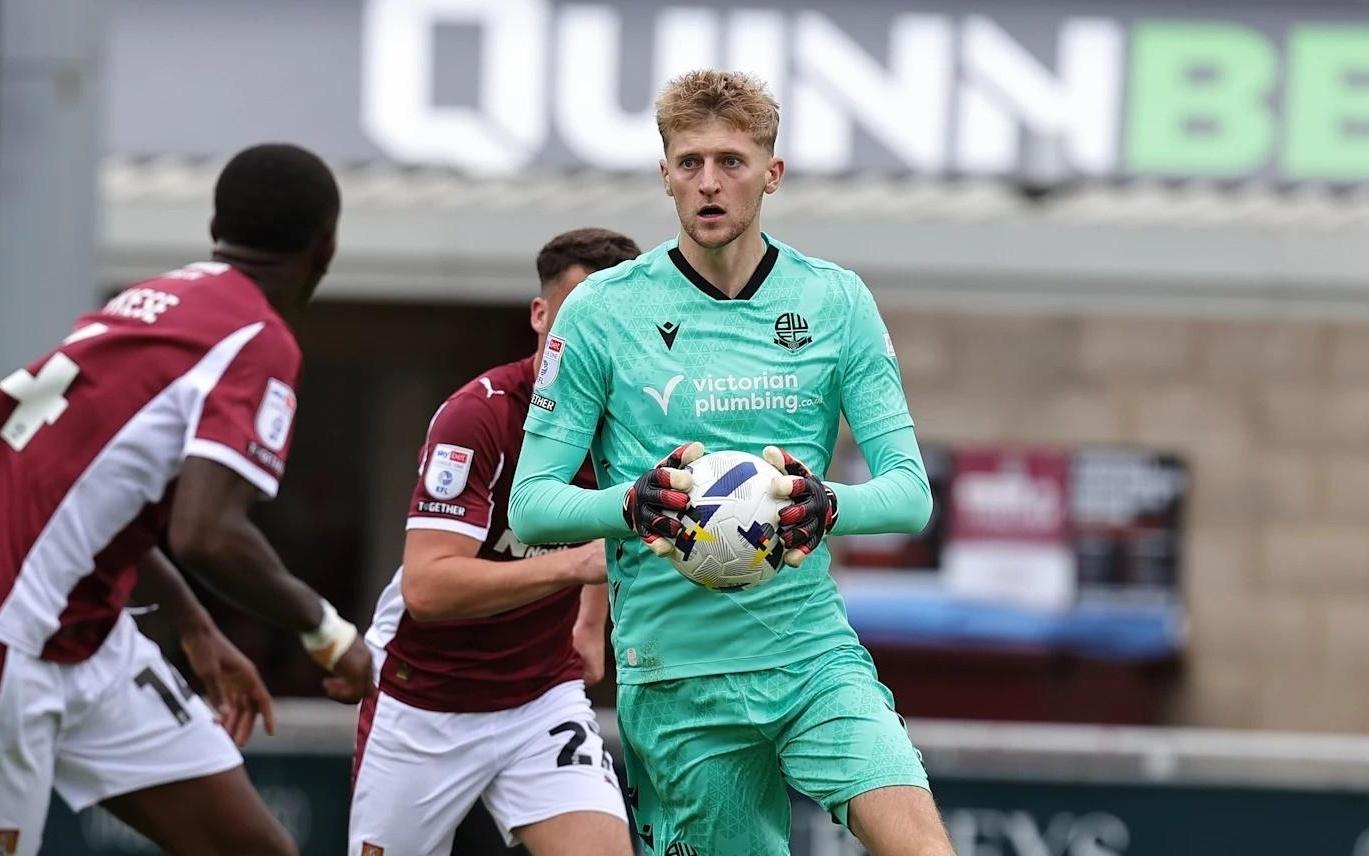 官方：切尔西从博尔顿流浪者召回外租