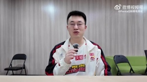 小虎：上次做活动摸过GALA的腹肌，确实是真的，不是P的图