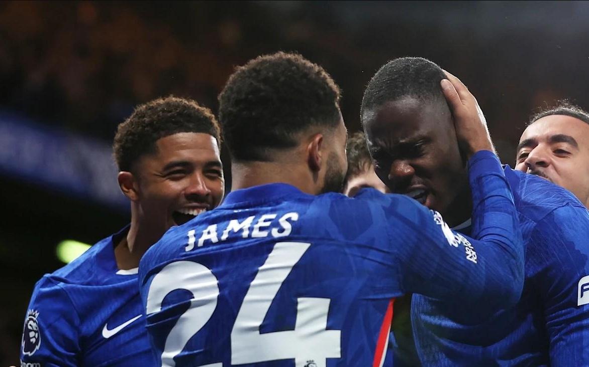 查洛巴：里斯詹姆斯每天都以身作则，这就是队长应有的表现