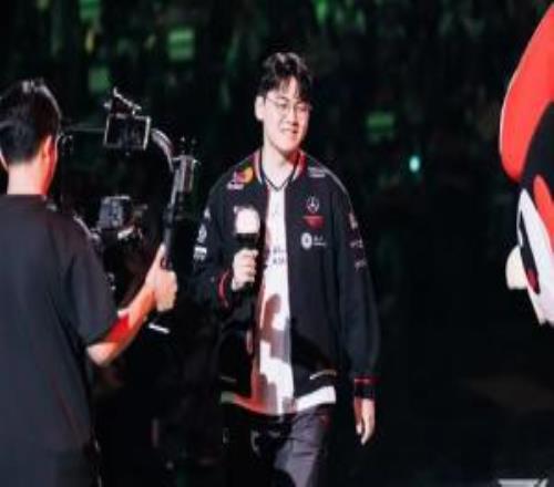 韩网热议第三局：要调查Wei的银行账户真正的打野Gumayusi